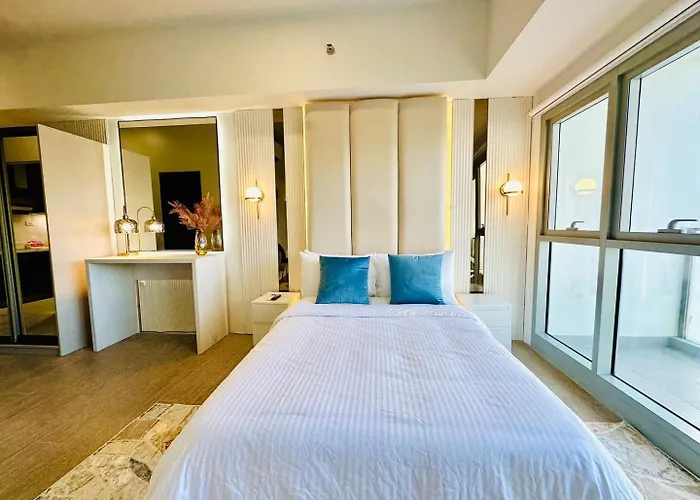 Сasa de vacaciones Uptown Bgc Gem: Big + Washer + Prime Spot Manila